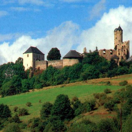Gast- Und Gastehaus Simon Hotel Greifenstein Exterior foto