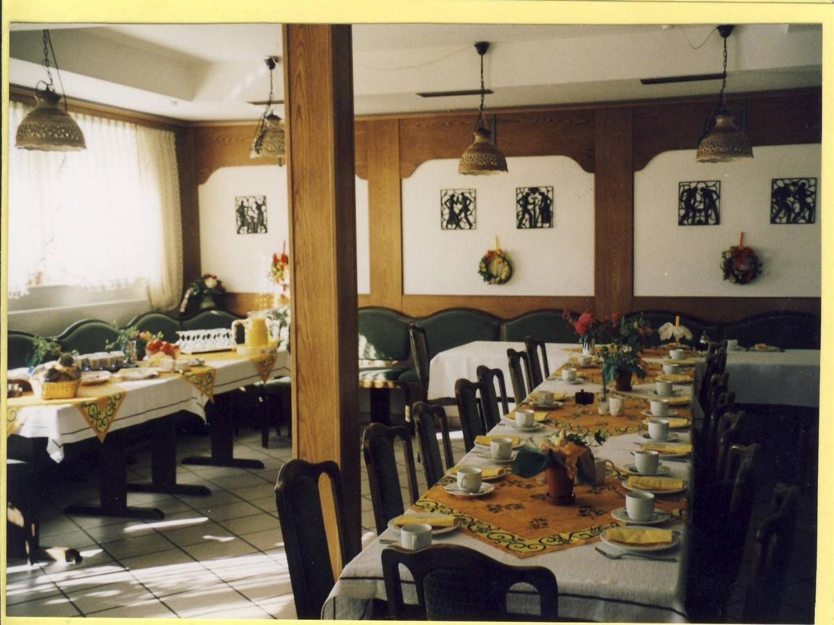Gast- Und Gastehaus Simon Hotel Greifenstein Exterior foto
